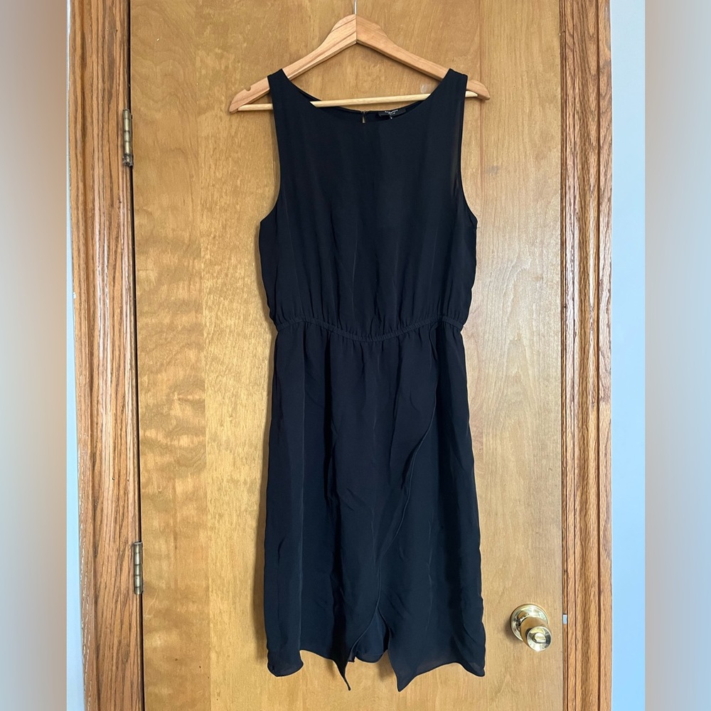 Aritzia size large black dress